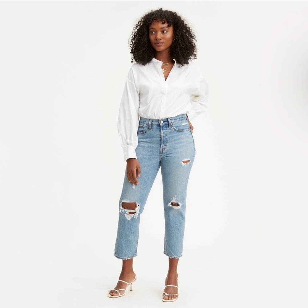 Levi's Wedgie Straight Distressed straight leg Jeans
